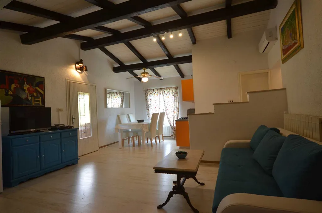 Rovinj Holiday House for 10 Guests