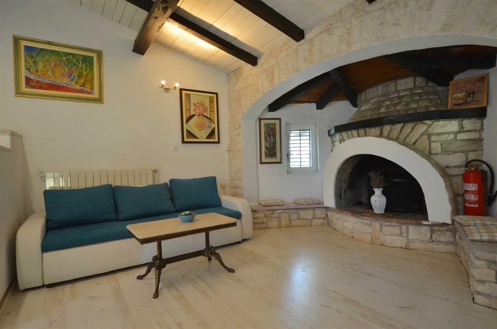 Rovinj Holiday House for 10 Guests