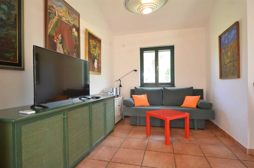 Rovinj Holiday House for 10 Guests