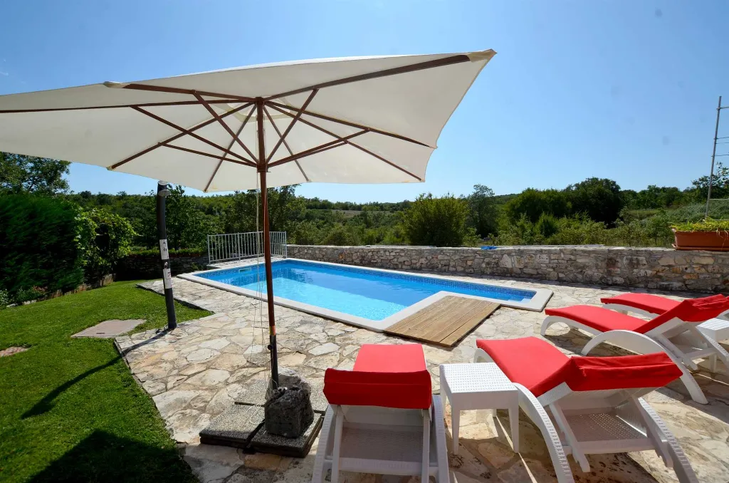 Private Pool Villa in Kanfanar