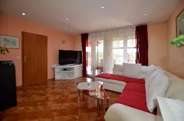 Private Pool Villa in Kanfanar