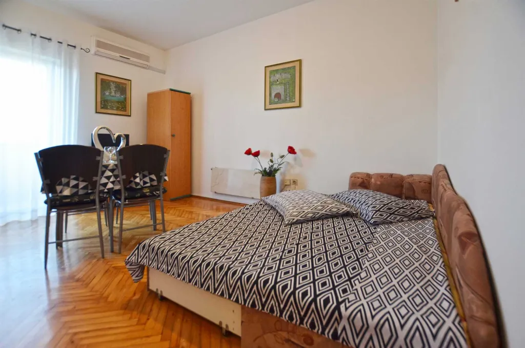 One-Bedroom Apartment with Terrace in Rovinj