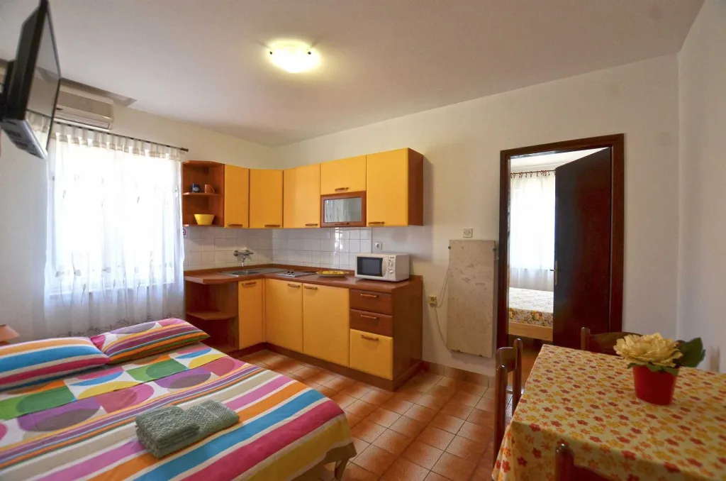 One-Bedroom Apartment with Terrace in Rovinj
