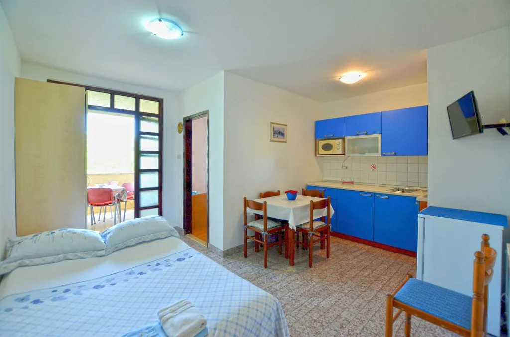 Apartment for 4 Guests in Rovinj
