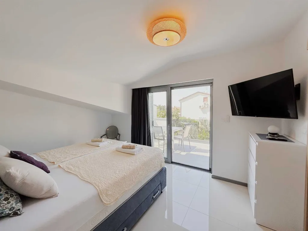 Luksuzan apartman za dvoje s pogledom na more / Zambratija / Umag