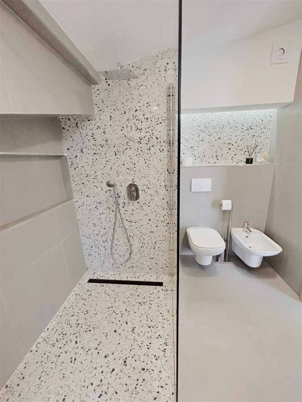 Luksuzan apartman za dvoje s pogledom na more / Zambratija / Umag