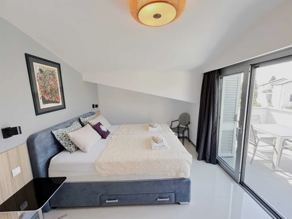 Luksuzan apartman za dvoje s pogledom na more / Zambratija / Umag