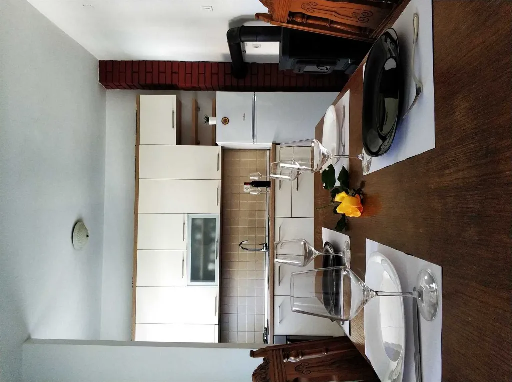 Dvosoban apartman u prizemlju-DINJIŠKA