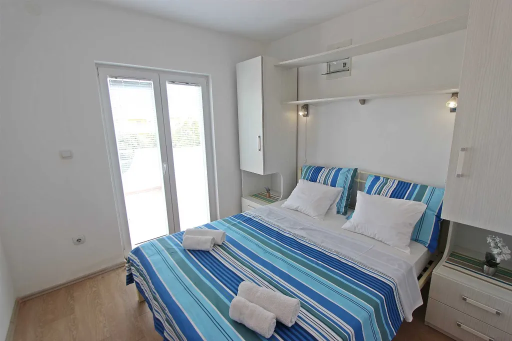 Murter Apartmani Josip 4  2+2