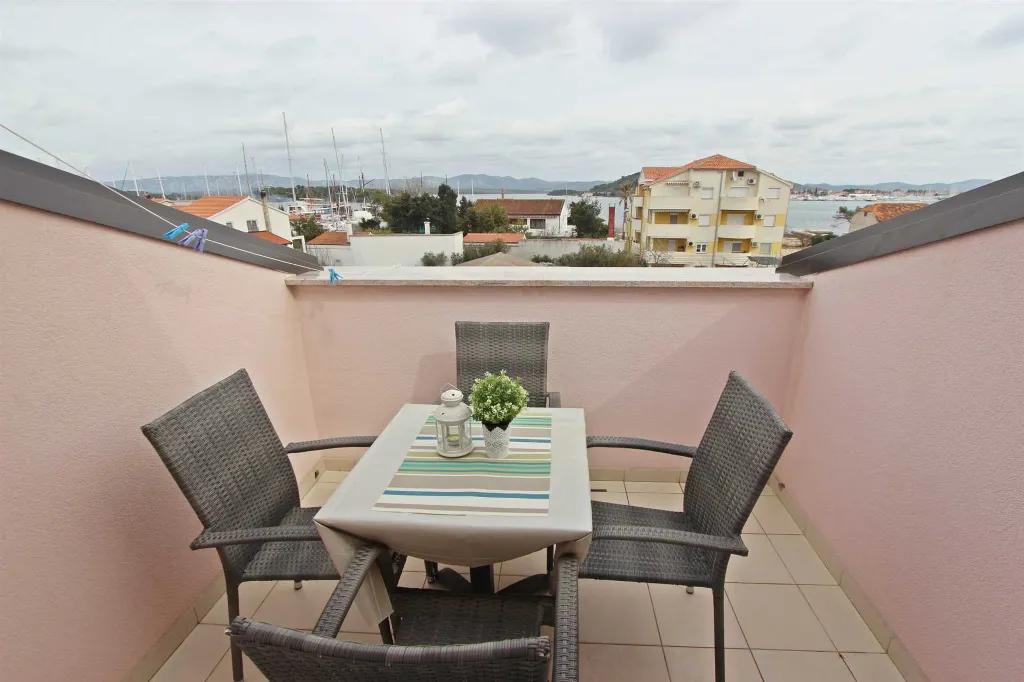Murter Apartmani Josip 5  2+3