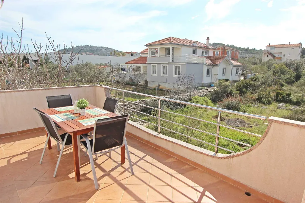 Murter Apartmani Josip 7  2+2