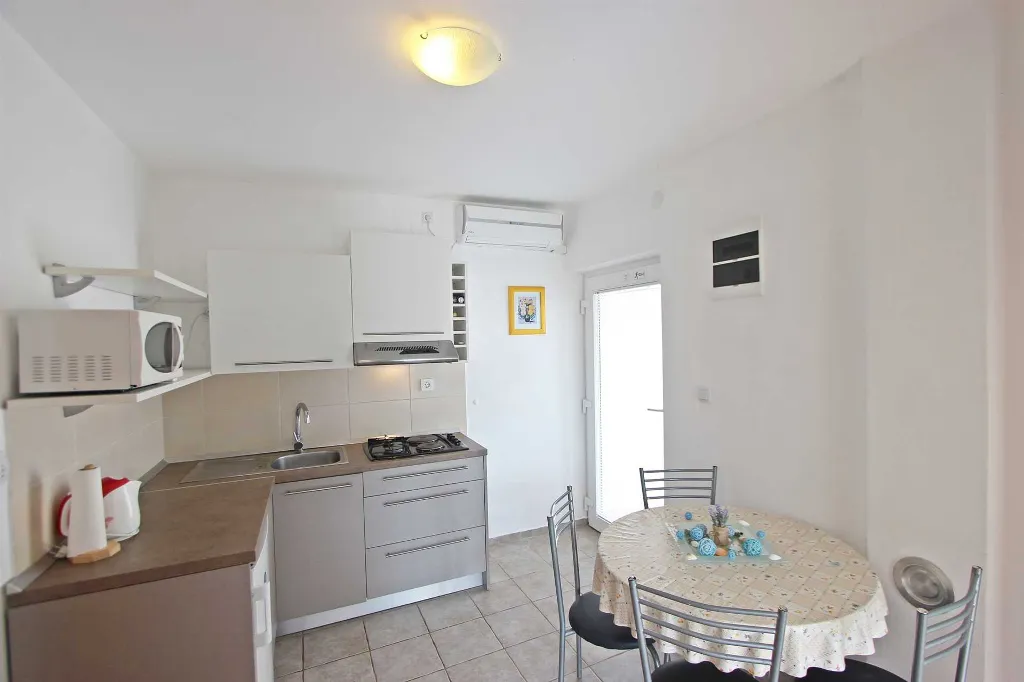 Murter Apartmani Josip 6  2+2
