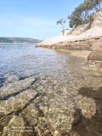 Air-Conditioned 3-Bedroom Holiday House in Starigrad