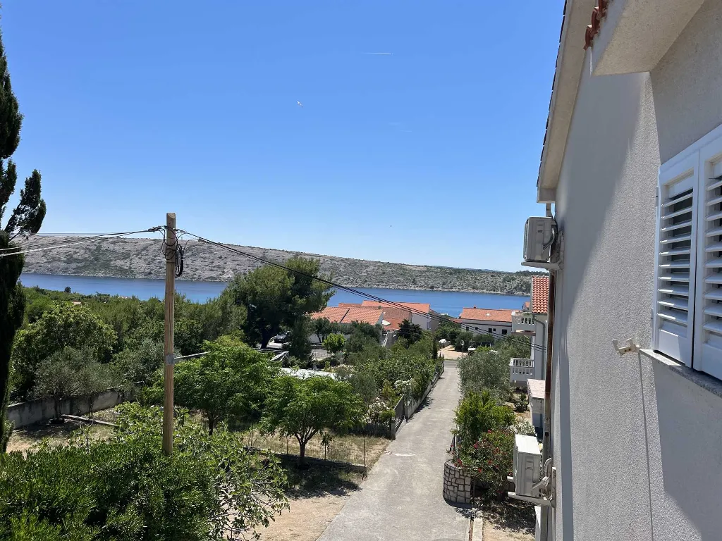 Studio apartment for two people on the island of Rab, Barbat