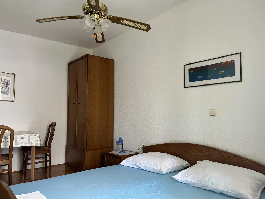 Studio apartment for two people on the island of Rab, Barbat