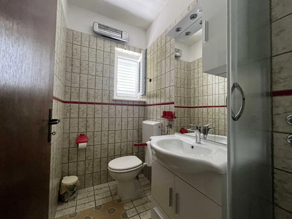 Studio apartment for two people on the island of Rab, Barbat