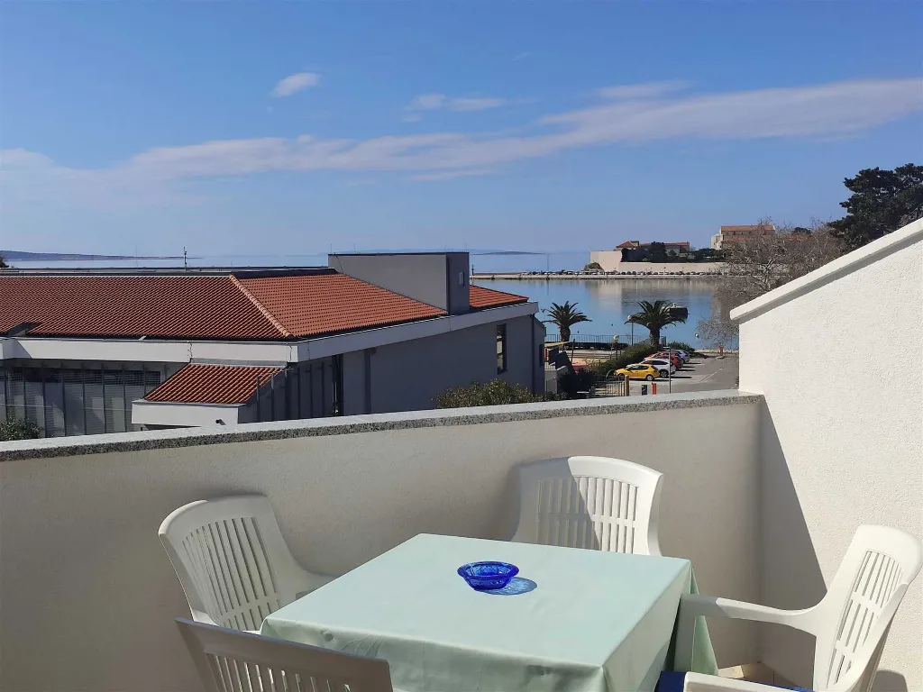 Jednosobni apartman na Rabu s pogledom na more
