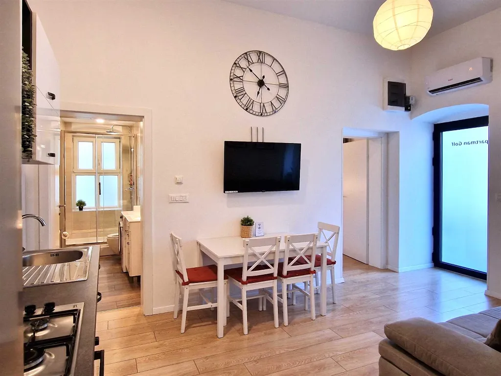 Two-Bedroom Apartment with Balcony in Zagreb
