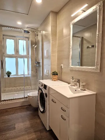 Two-Bedroom Apartment with Balcony in Zagreb