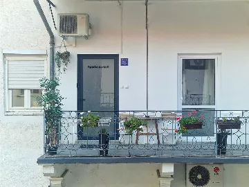 Two-Bedroom Apartment with Balcony in Zagreb