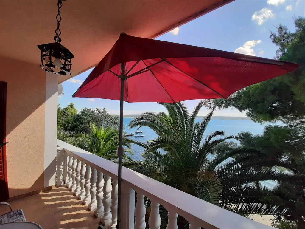 Apartment 2+2 with sea view (A2)