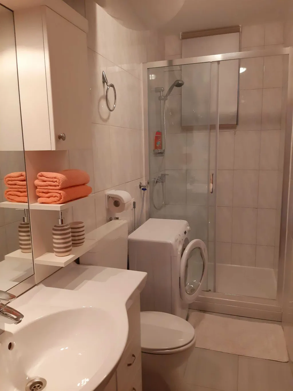 Apartment 2+2 with sea view (A2)