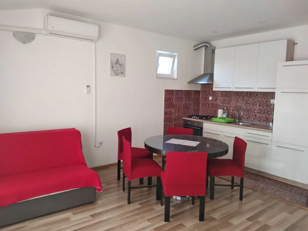 Rental #5777