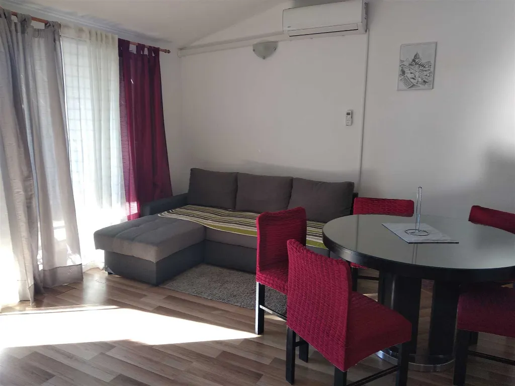 Rental #5777