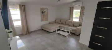3-Bedroom Apartment in Vir for 8 Guests