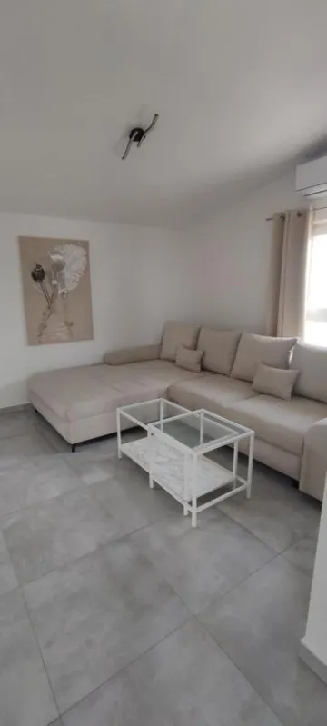 3-Bedroom Apartment in Vir for 8 Guests