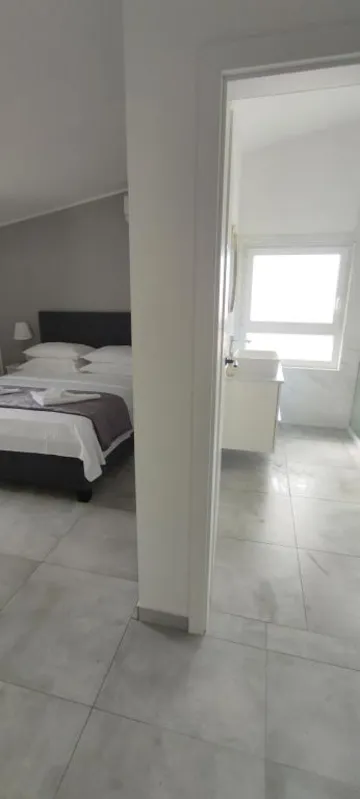 3-Bedroom Apartment in Vir for 8 Guests