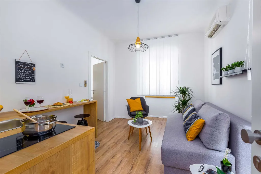 Dnevni najam Rijeka Apartman Terra I u strogom centru grada