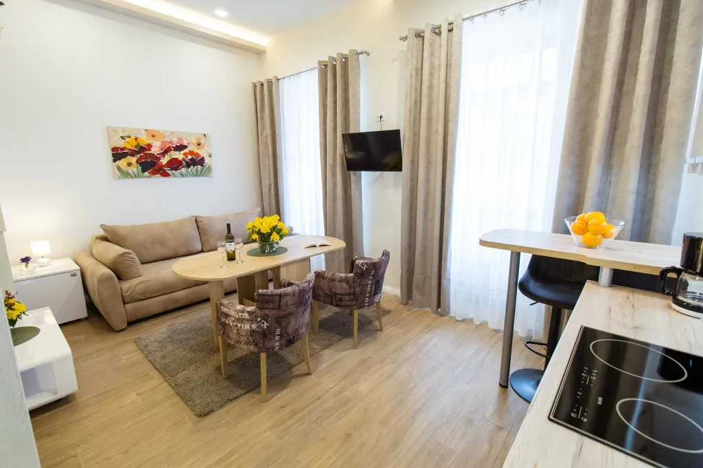 Zagreb Studio for 1 Guest, Jurišićeva 12