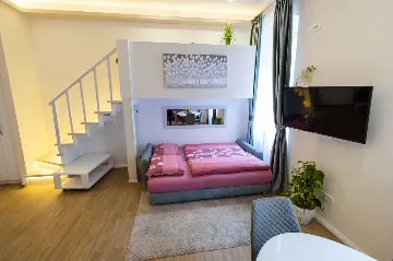 One-Bedroom Apartment in Zagreb for Up to 4