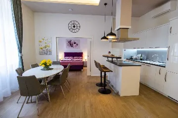 One-Bedroom Apartment in Zagreb for Up to 4
