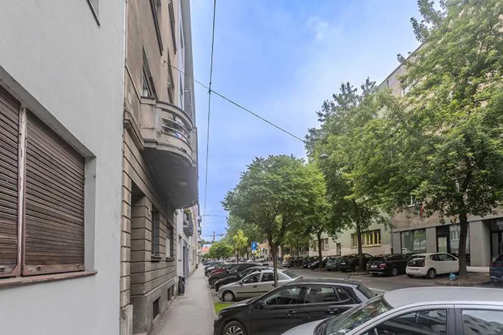 One-Bedroom Apartment in Zagreb for 2 Guests