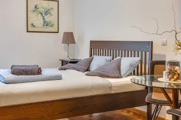 One-Bedroom Apartment in Zagreb for 2 Guests