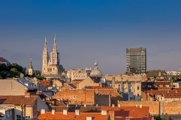 Renovated City-Center Apartment for 4 in Zagreb