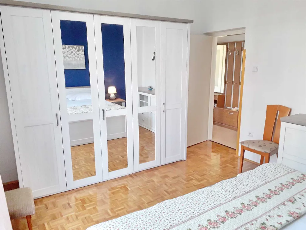 Apartments "J&R Babara" - Apartment with 2 bedrooms and a balcony