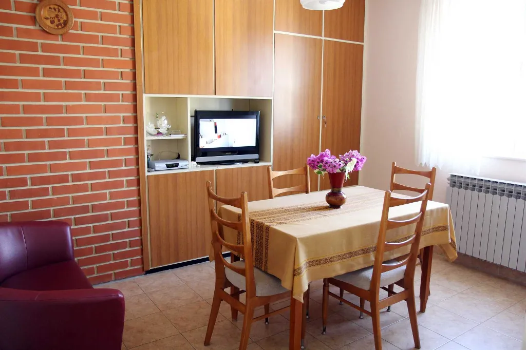 Apartments "J&R Babara" - Apartment with 2 bedrooms and a balcony