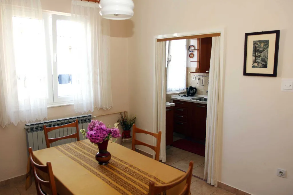 Apartments "J&R Babara" - Apartment with 2 bedrooms and a balcony