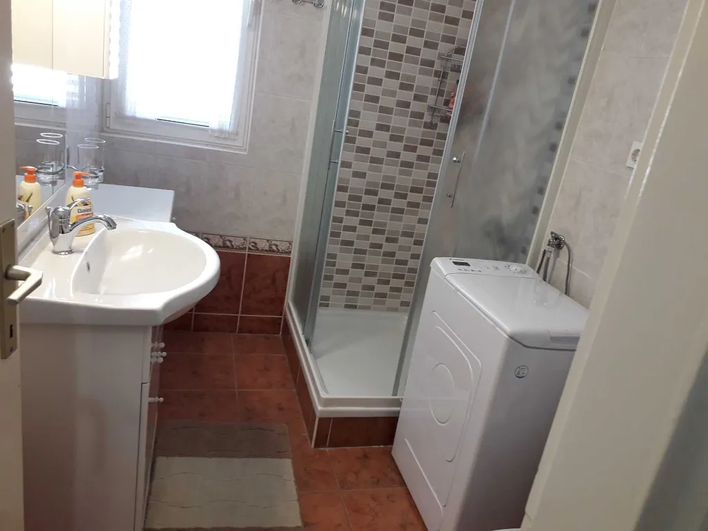 Apartments "J&R Babara" - Apartment with 2 bedrooms and a balcony
