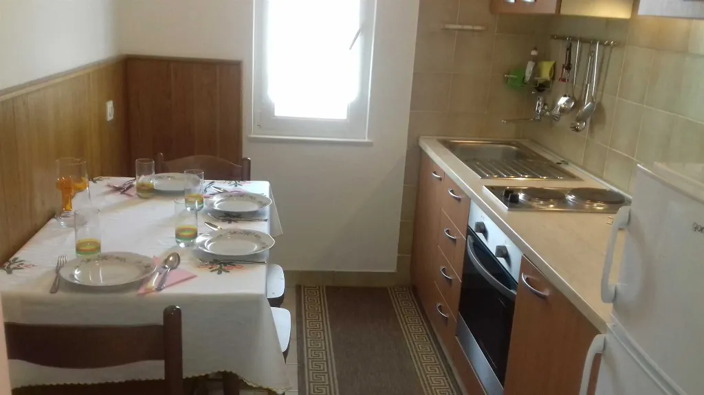 Apartments "J&R Babara" - Apartment with balcony for 4 people