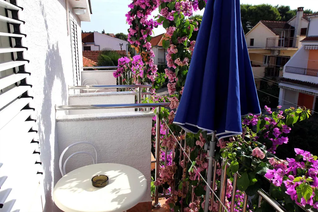 Apartments "J&R Babara" - Small studio with a balcony