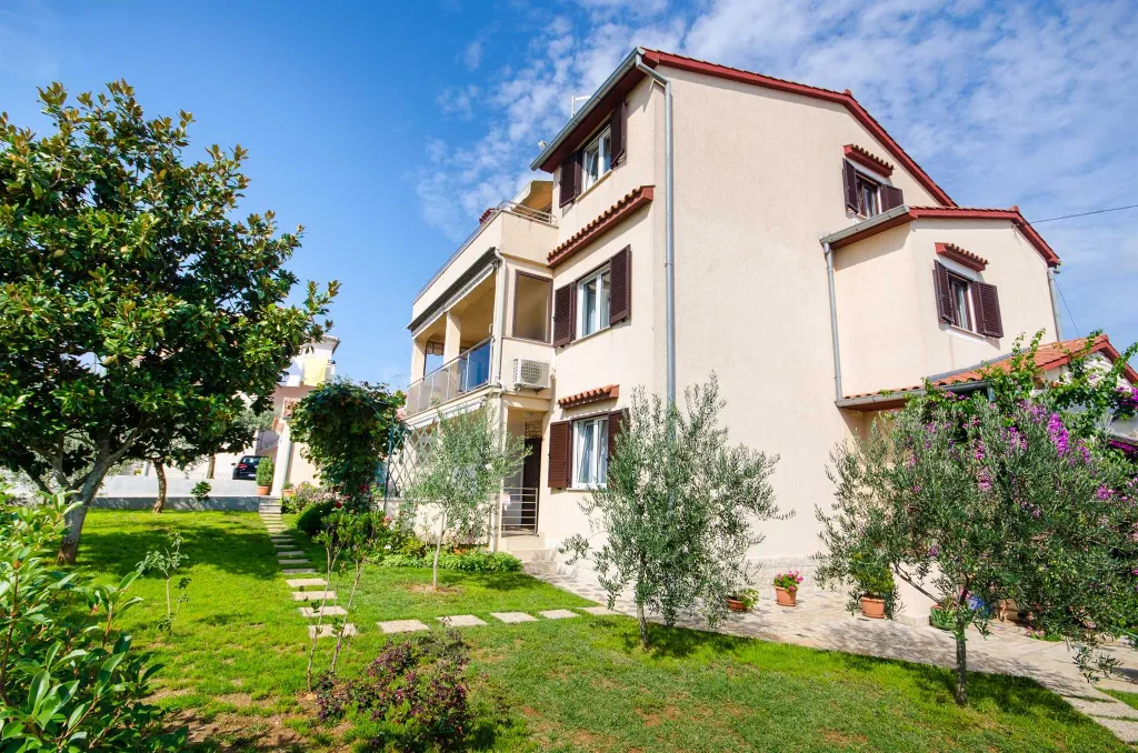 Two-Bedroom Apartment with Terrace in Rovinj