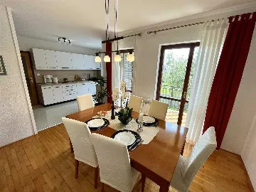 Two-Bedroom Apartment in Rovinj with Parking