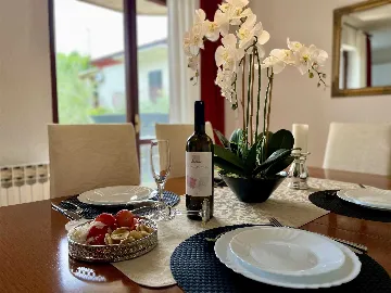 Two-Bedroom Apartment in Rovinj with Parking