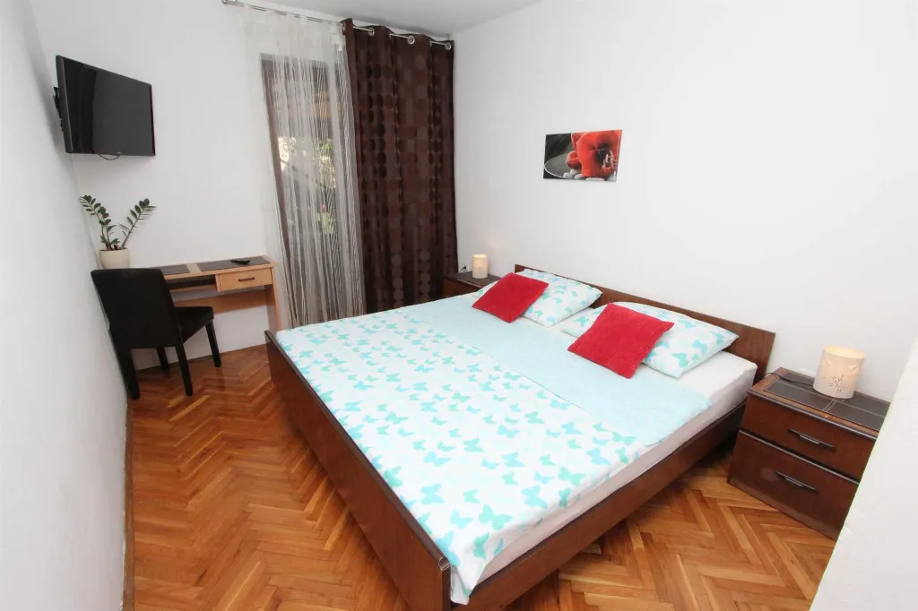 One-Bedroom Apartment in Rovinj with Parking