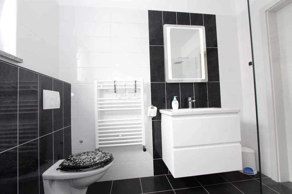 Two-Bedroom Apartment in Rovinj with Parking
