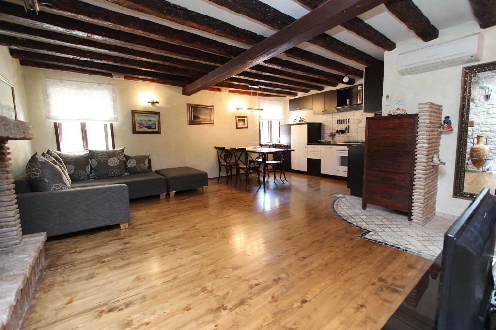 Two-Bedroom Apartment in Rovinj City Center